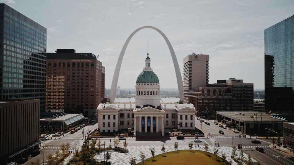 Photo of Downtown St. Louis, Missouri, skyline showing the Gateway Arch. Photo credit by Brittney Butler on Unsplash.